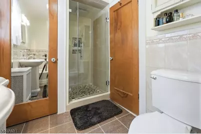 24 Synott Pl, Newark, NJ 07106 - Photo 17
