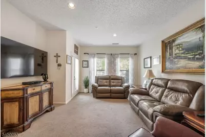 602 Brittany Dr, Wayne, NJ 07470 - Photo 7