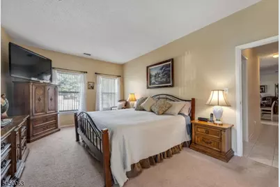 602 Brittany Dr, Wayne, NJ 07470 - Photo 17