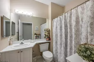602 Brittany Dr, Wayne, NJ 07470 - Photo 23