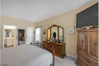 602 Brittany Dr, Wayne, NJ 07470 - Photo 19