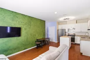 2 Bland Ctunit, Bloomfield Twp., NJ 07003 - Photo 5