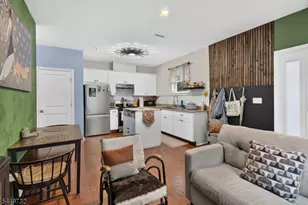 2 Bland Ctunit, Bloomfield Twp., NJ 07003 - Photo 21