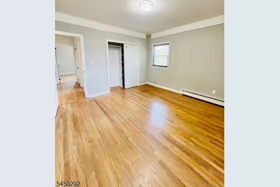 426 Miltonia St, Linden, NJ 07036 - Photo 11