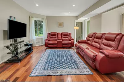 13 Delbarton Ct, Washington Township, NJ 07840 - Photo 7