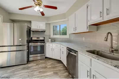 13 Delbarton Ct, Washington Township, NJ 07840 - Photo 15