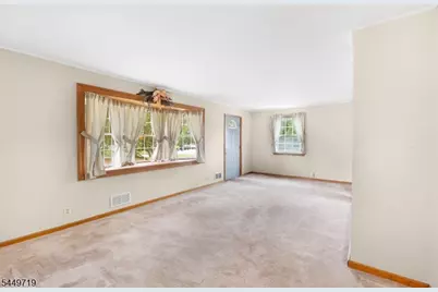 48 Wilrue Pkwy, Pequannock Township, NJ 07444 - Photo 5