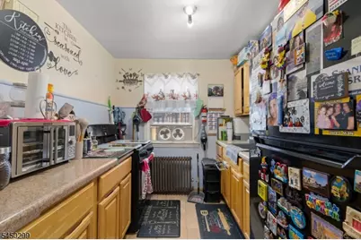 637 Myrtle St, Elizabeth, NJ 07202 - Photo 7