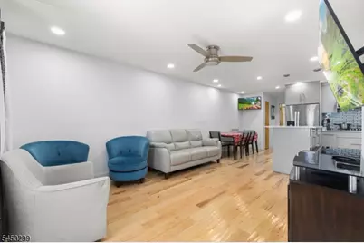 637 Myrtle St, Elizabeth, NJ 07202 - Photo 23