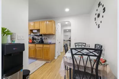 637 Myrtle St, Elizabeth, NJ 07202 - Photo 27