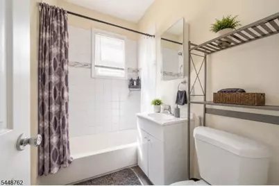 185 Grumman Ave, Newark, NJ 07112 - Photo 7