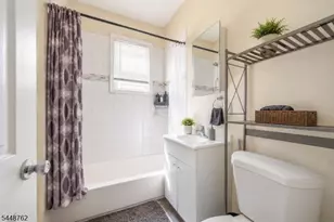 185 Grumman Ave, Newark, NJ 07112 - Photo 7