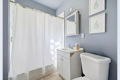 185 Grumman Ave, Newark, NJ 07112 - Photo 15