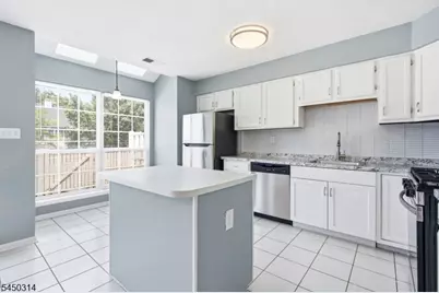 9 Balboa Ln, Franklin Township, NJ 08823 - Photo 7