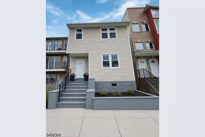 467 Hawthorne Ave, Newark, NJ 07112 - Photo 1