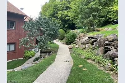 13 Great Gorge Dr #4, Vernon, NJ 07462 - Photo 3