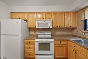 93 Overlook Dr, Union Township, NJ 08809 - Photo 15