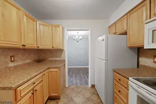 93 Overlook Dr, Union Township, NJ 08809 - Photo 13