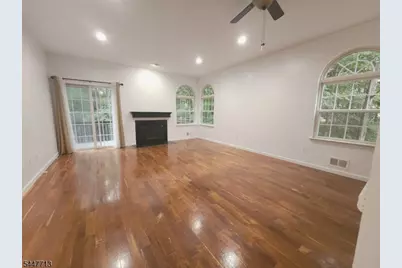 1104 Oakcroft Ln, Franklin Township, NJ 08873 - Photo 3