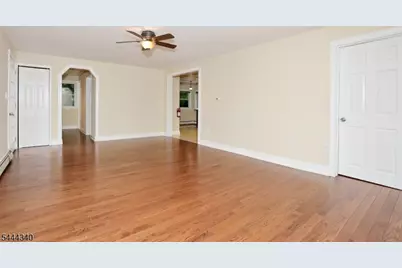 13 Mountain Glen Rd, Ringwood, NJ 07456 - Photo 5