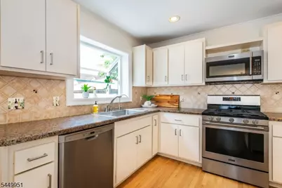 228 Broadway, Pompton Lakes, NJ 07442 - Photo 11