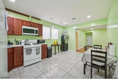 1321 Clinton Ave #2, Irvington, NJ 07111 - Photo 3