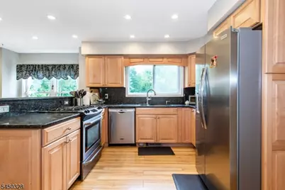 26 Countryside Rd, Knowlton Township, NJ 07832 - Photo 3