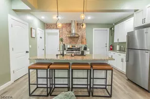 283 Dr Martin Luther King J, Newark, NJ 07102 - Photo 3