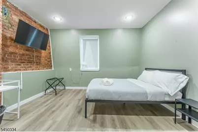 283 Dr Martin Luther King J, Newark, NJ 07102 - Photo 33