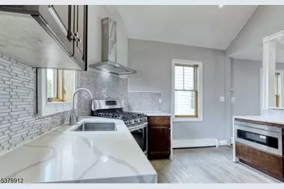 101 Carlton Ave, East Rutherford, NJ 07073 - Photo 5