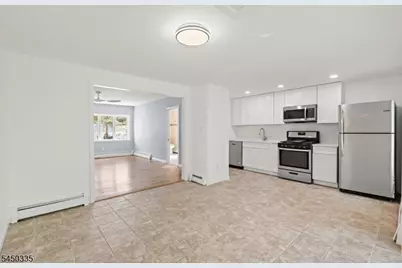 618 Wood Ave, North Brunswick Township, NJ 08902 - Photo 7