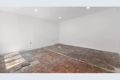 618 Wood Ave, North Brunswick Township, NJ 08902 - Photo 25