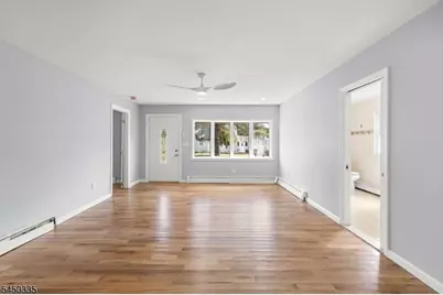 618 Wood Ave, North Brunswick Township, NJ 08902 - Photo 3