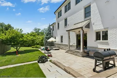 204 N Union Ave, Cranford Township, NJ 07016 - Photo 41