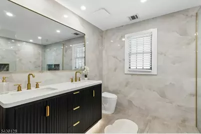 204 N Union Ave, Cranford Township, NJ 07016 - Photo 29