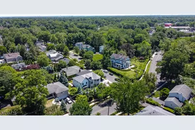 204 N Union Ave, Cranford Township, NJ 07016 - Photo 43
