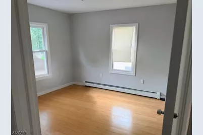 16 Wills Pl, Irvington, NJ 07111 - Photo 11