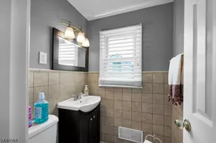 44 Lorrie Ln, Clifton, NJ 07012 - Photo 25