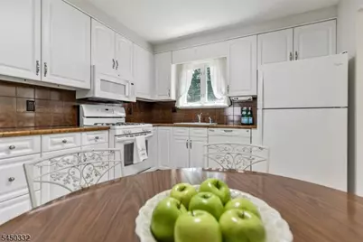 2 Poplar Way, Cranford Township, NJ 07016 - Photo 7