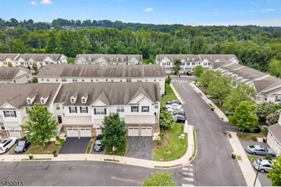 33 Cortland Pl, Montgomery Township, NJ 08558 - Photo 5
