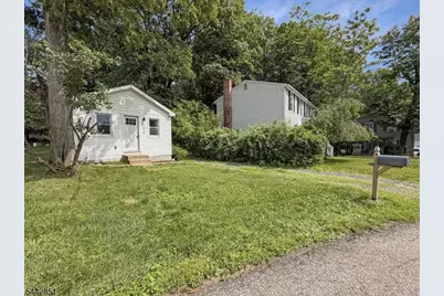121 Dartmouth Trl, Hopatcong, NJ 07843 - Photo 15