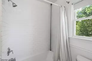 42 Sandy Hill Rd, Westfield, NJ 07090 - Photo 19