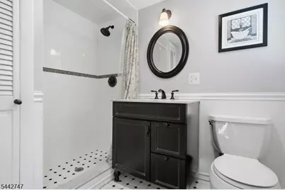 42 Sandy Hill Rd, Westfield, NJ 07090 - Photo 29