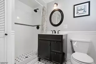 42 Sandy Hill Rd, Westfield, NJ 07090 - Photo 29