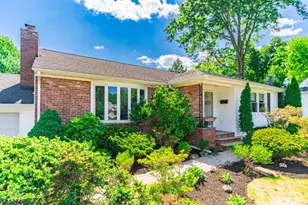 42 Sandy Hill Rd, Westfield, NJ 07090 - Photo 3