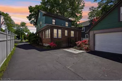 423 E Lincoln Ave, Roselle Park, NJ 07204 - Photo 13