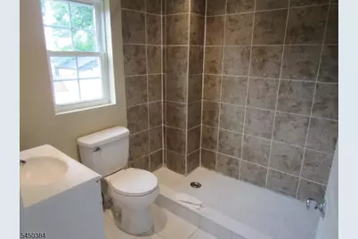 279 Oregon St, Union Township, NJ 07088 - Photo 13