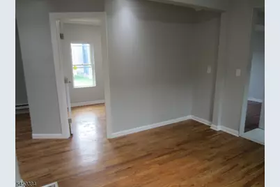 279 Oregon St, Union Township, NJ 07088 - Photo 11