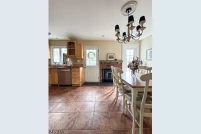 2102 Jamestown Cmn, Hillsborough Township, NJ 08844 - Photo 5
