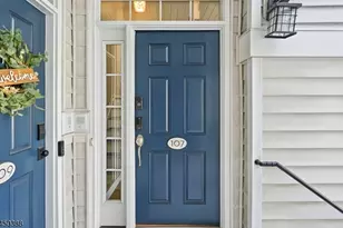 107 Brittany Ct, Clifton, NJ 07013 - Photo 3